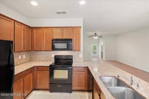 13956 Berryview Road, Jacksonville FL - photo 12 of 46