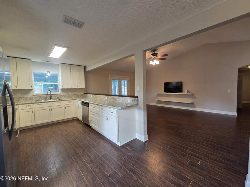 3 bedroom Single Family Residence at 971 Florida Street, Fleming Island Estat, Fleming Island — photo 3