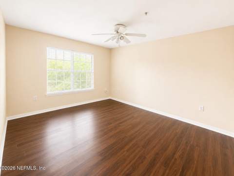 7800 Point Meadows Drive #731, Jacksonville FL - photo 9 of 15
