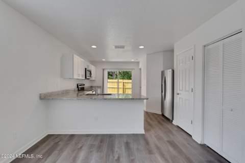908 W 9th Street, St. Augustine FL - photo 8 of 29