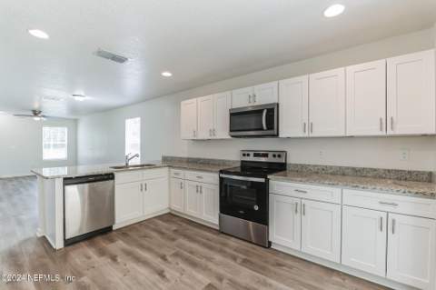 908 W 9th Street, St. Augustine FL - photo 13 of 29