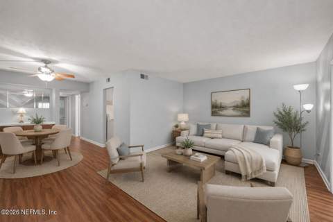 4306 Plaza Gate Lane #201, Jacksonville FL - photo 18 of 28