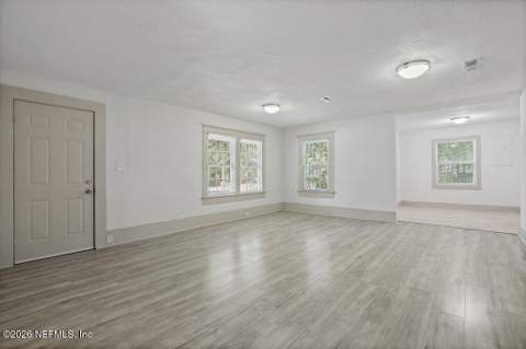 3058 Rosselle Street, Jacksonville FL - photo 6 of 38