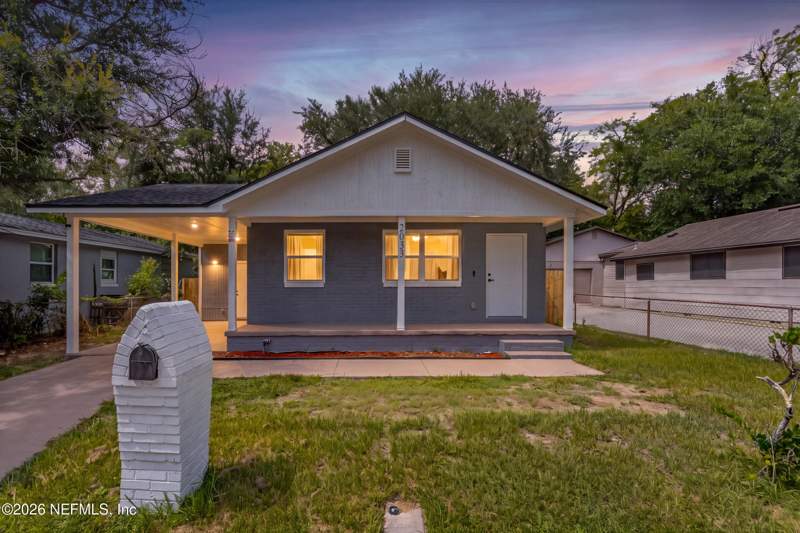 3 bedroom Single Family Residence at 2033 W 13th Street, Grand Boulevard, Jacksonville — photo 3