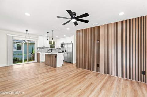 2033 W 13th Street, Jacksonville FL - photo 9 of 25
