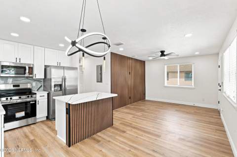 2033 W 13th Street, Jacksonville FL - photo 13 of 25