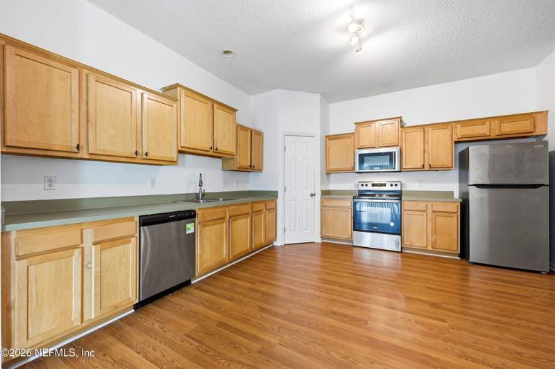 3 bedroom Single Family Residence at 8601 Julia Marie Circle, Springtree Village, Jacksonville — photo 3