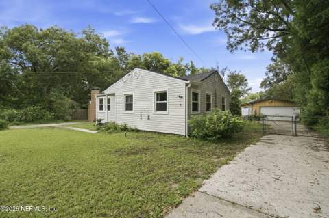 9724 Macarthur Court, Jacksonville FL - photo 16 of 19