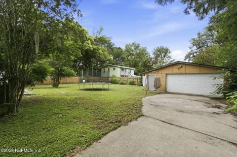 9724 Macarthur Court, Jacksonville FL - photo 17 of 19