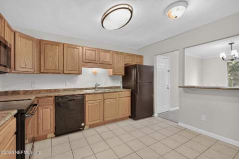 8880 Old Kings Road #36, Jacksonville FL - photo 9 of 51
