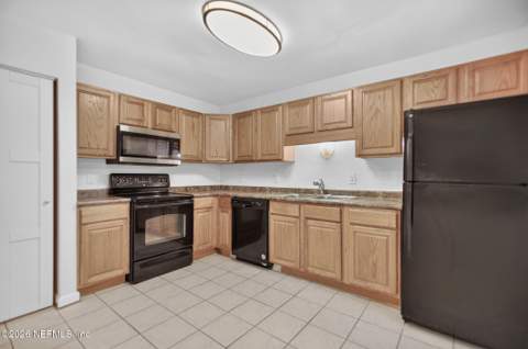 8880 Old Kings Road #36, Jacksonville FL - photo 11 of 51