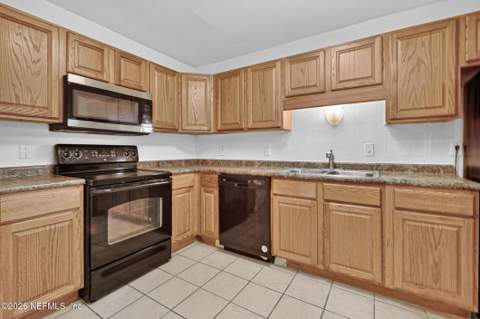 8880 Old Kings Road #36, Jacksonville FL - photo 12 of 51