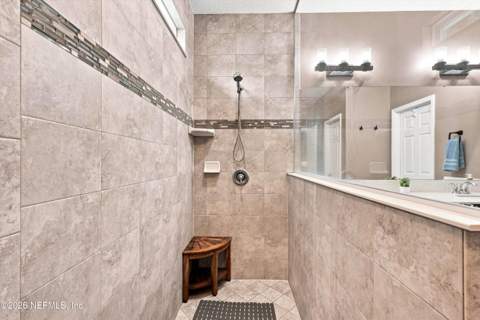 7068 Fleur Cove Drive, Jacksonville FL - photo 23 of 39