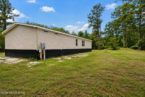 8421 NW 210TH Street, Starke FL - photo 16 of 30