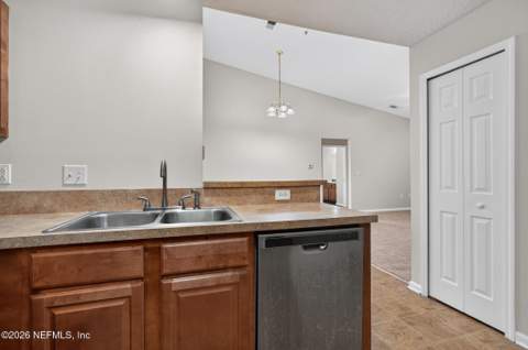 9556 Armelle Way #16, Jacksonville FL - photo 18 of 43
