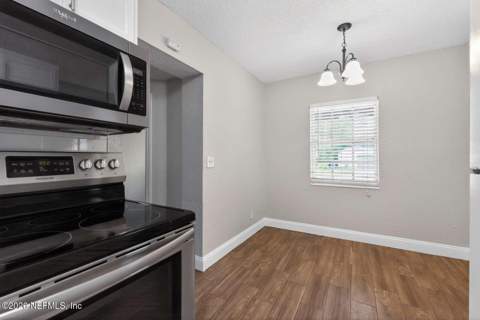 3519 College Street, Jacksonville FL - photo 10 of 20