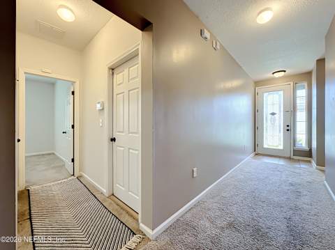 11462 Carson Lake Drive, Jacksonville FL - photo 11 of 47