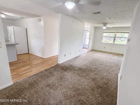 4019 Huntington Forest Boulevard, Jacksonville FL - photo 11 of 32
