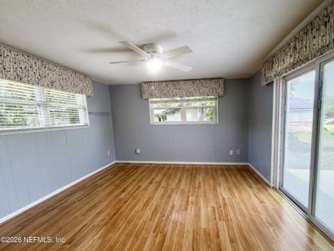 4019 Huntington Forest Boulevard, Jacksonville FL - photo 9 of 32