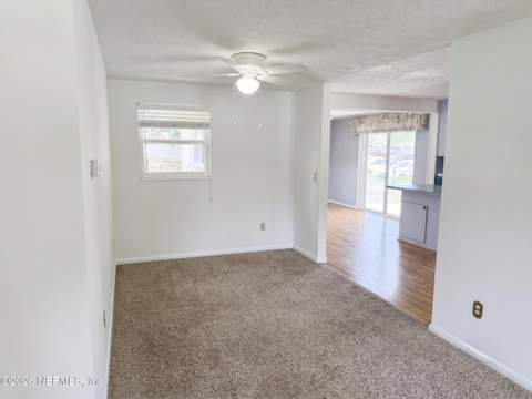 4019 Huntington Forest Boulevard, Jacksonville FL - photo 7 of 32