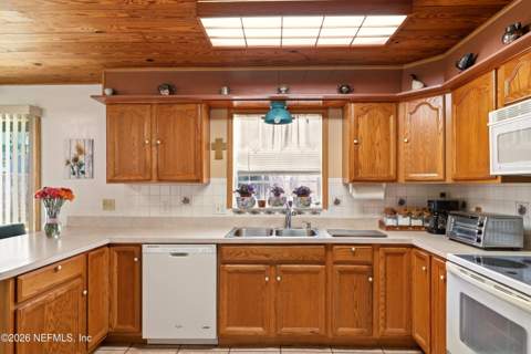 1927 Monteau Drive, Jacksonville FL - photo 11 of 37