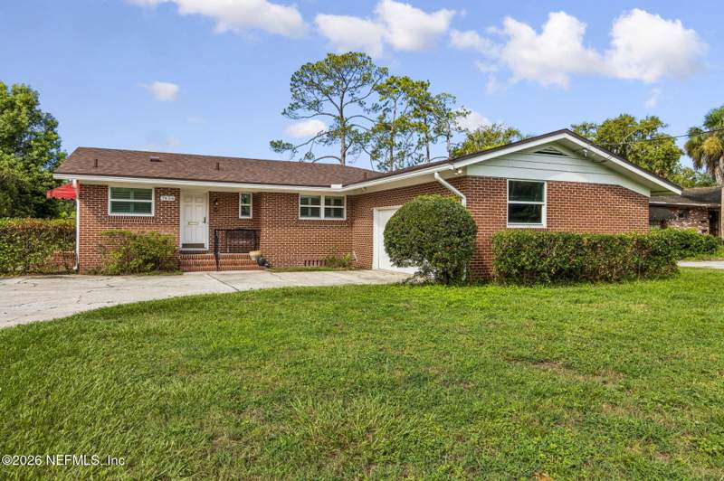 3 bedroom Single Family Residence at 7456 Old Kings Road, San Jose, Jacksonville — photo 2