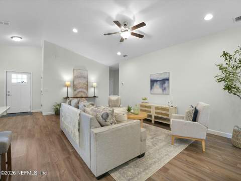123 Kyte Road, San Mateo FL - photo 6 of 7