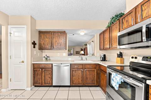 12050 Brightmore Way, Jacksonville FL - photo 7 of 25