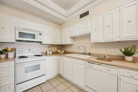 2199 Astor Street #302, Orange Park FL - photo 13 of 33