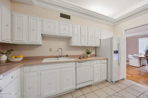 2199 Astor Street #302, Orange Park FL - photo 15 of 33