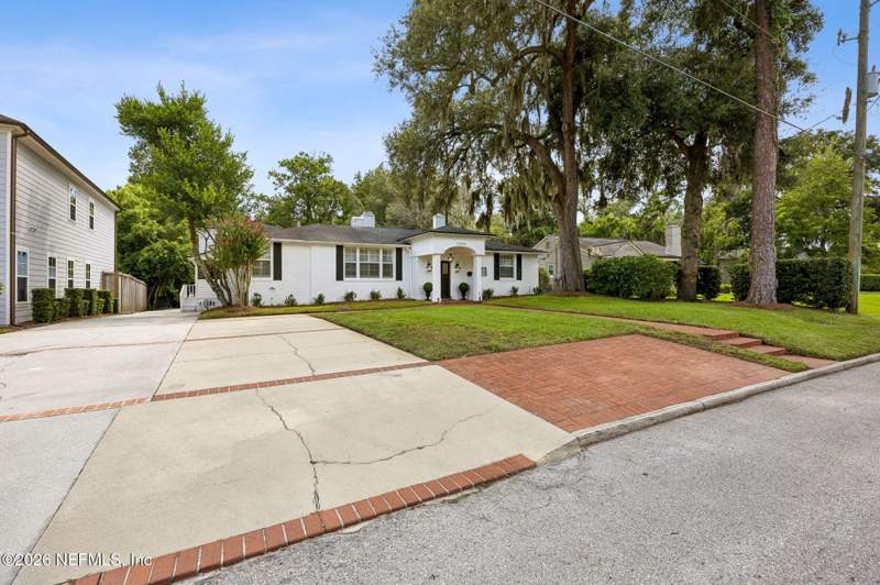 4 bedroom Single Family Residence at 1204 Morvenwood Road, Colonial Manor, Jacksonville — photo 4