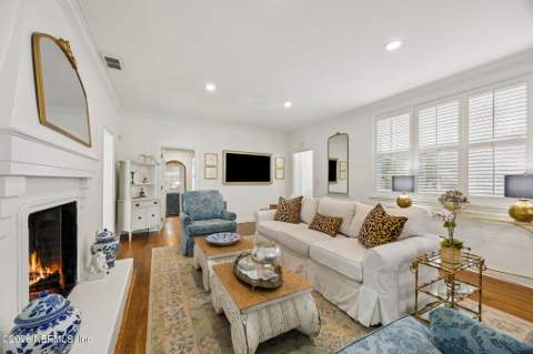 1204 Morvenwood Road, Jacksonville FL - photo 13 of 52