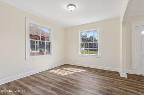 5902 Springfield Boulevard, Jacksonville FL - photo 17 of 41
