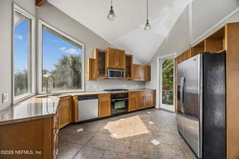 1725 Lisa Avenue, Fernandina Beach FL - photo 16 of 89