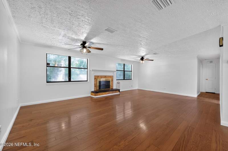 3 bedroom Single Family Residence at 1504 Hammondwood Road, Country Creek, Jacksonville — photo 2