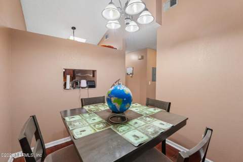 1317 Ellis Trace Drive, Jacksonville FL - photo 6 of 29