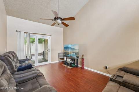 1317 Ellis Trace Drive, Jacksonville FL - photo 8 of 29