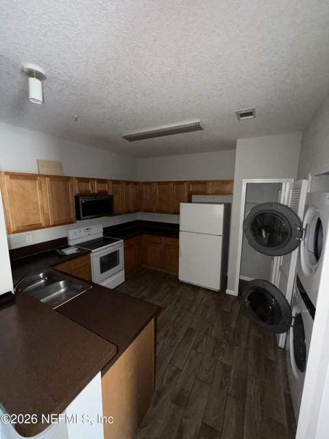3631 Kirkpatrick Circle #2, Jacksonville FL - photo 9 of 12