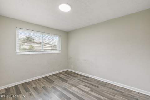 5246 Devron Drive, Jacksonville FL - photo 24 of 31