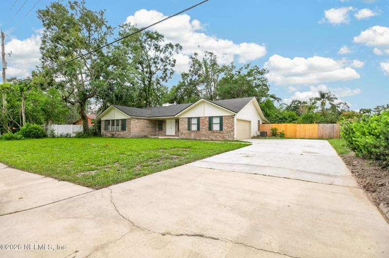 3 bedroom Single Family Residence at 4063 JULINGTON CREEK Road, Julington Landing, Jacksonville — photo 4