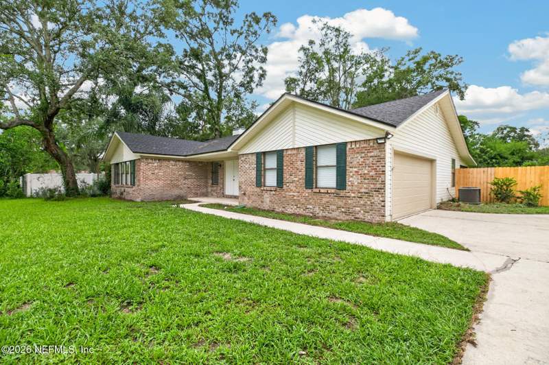 3 bedroom Single Family Residence at 4063 JULINGTON CREEK Road, Julington Landing, Jacksonville — photo 2
