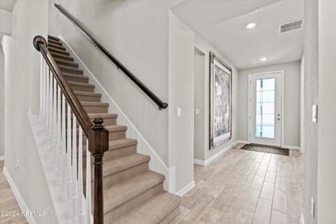 11166 Town View Drive, Jacksonville FL - photo 10 of 52