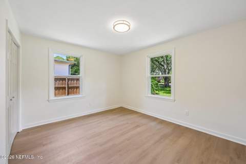 5834 Hyde Grove Avenue, Jacksonville FL - photo 15 of 35