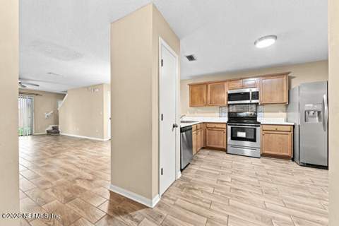 7705 Highchair Lane, Jacksonville FL - photo 12 of 31