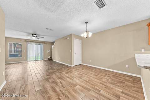 7705 Highchair Lane, Jacksonville FL - photo 9 of 31