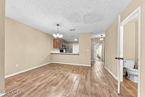 7705 Highchair Lane, Jacksonville FL - photo 8 of 31
