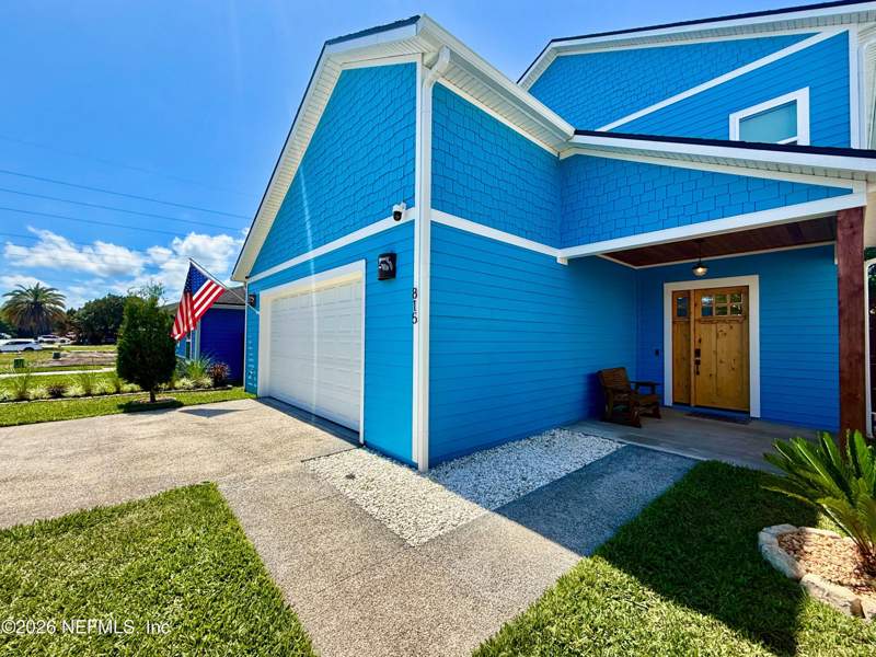4 bedroom Single Family Residence at 815 S 11th Avenue, Oceanside Park, Jacksonville Beach — photo 2