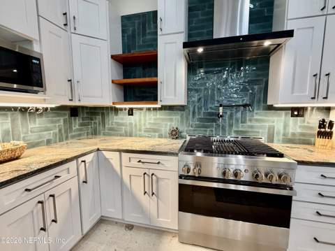 815 S 11th Avenue, Jacksonville Beach FL - photo 11 of 46