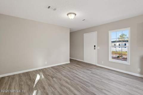 6314 Leona Street, Jacksonville FL - photo 8 of 62