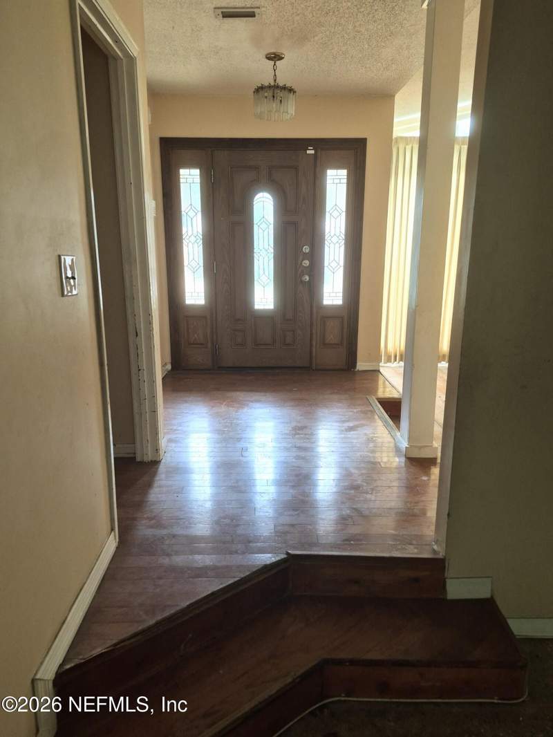 4 bedroom Single Family Residence at 6046 Kinnon Drive, Kinnard, Jacksonville — photo 2